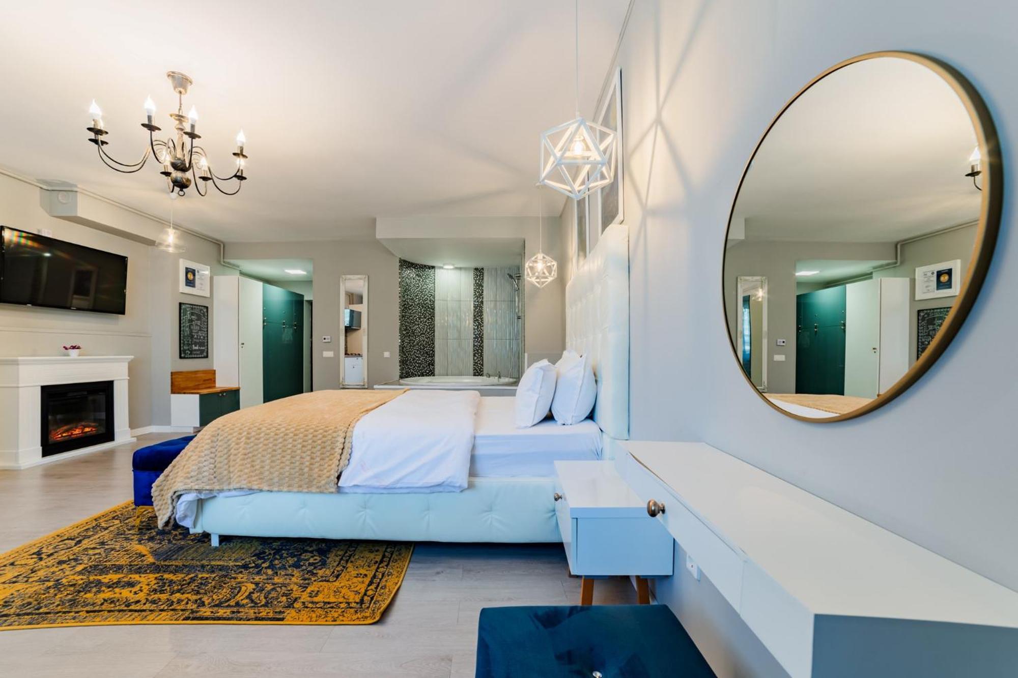 Romantic Jacuzzi Luxury Apartment Sinaia Exteriér fotografie