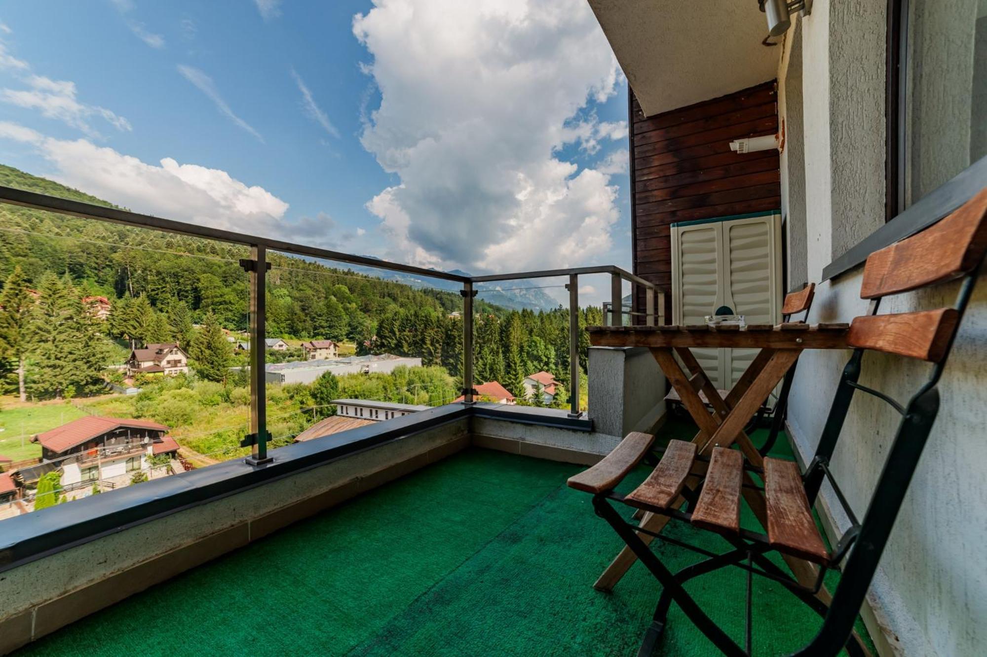 Romantic Jacuzzi Luxury Apartment Sinaia Exteriér fotografie